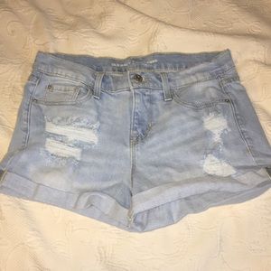 Old Navy shorts. NEVER WORN!